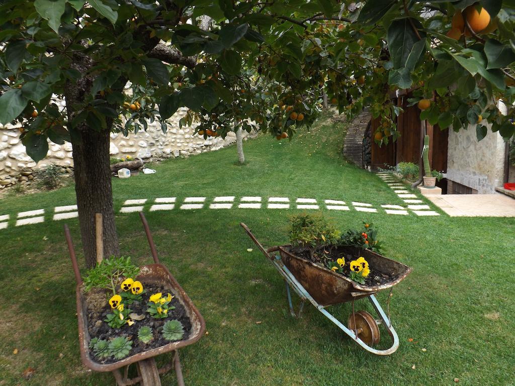 Agriturismo San Giovanni Ad Insulam Isola del Gran Sasso dʼItalia Εξωτερικό φωτογραφία