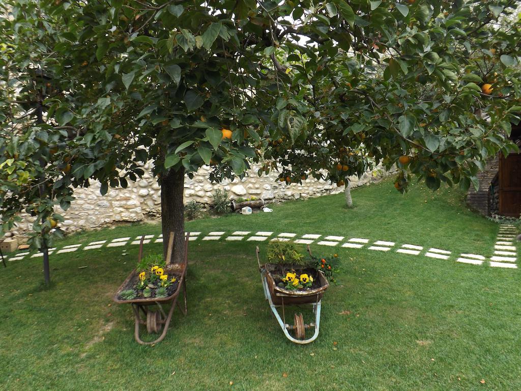 Agriturismo San Giovanni Ad Insulam Isola del Gran Sasso dʼItalia Εξωτερικό φωτογραφία