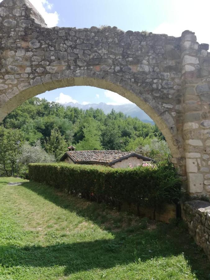 Agriturismo San Giovanni Ad Insulam Isola del Gran Sasso dʼItalia Εξωτερικό φωτογραφία