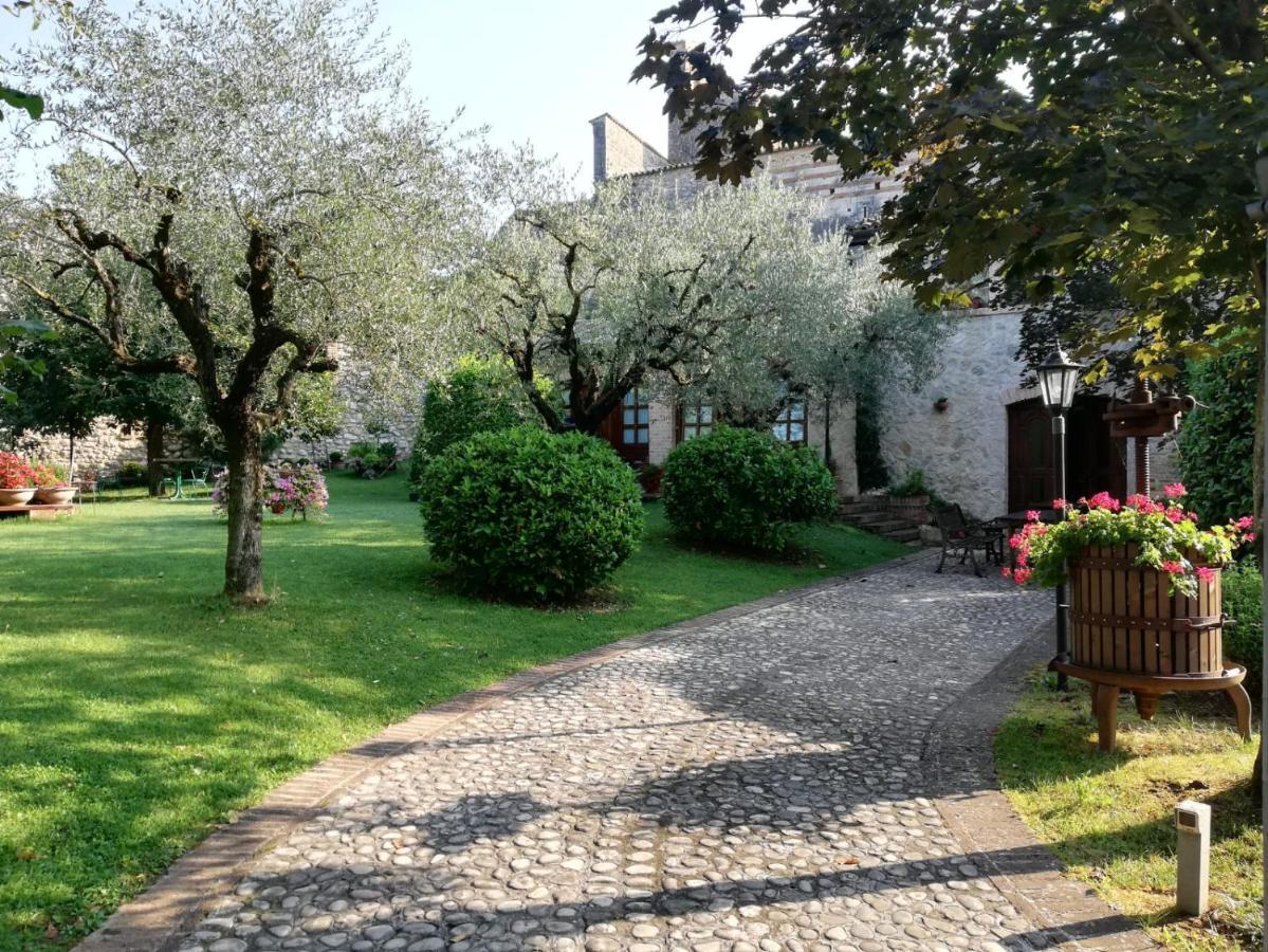 Agriturismo San Giovanni Ad Insulam Isola del Gran Sasso dʼItalia Εξωτερικό φωτογραφία